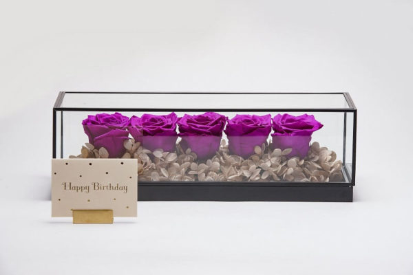 高級感のあるプリザーブドフラワーの誕生日プレゼント
