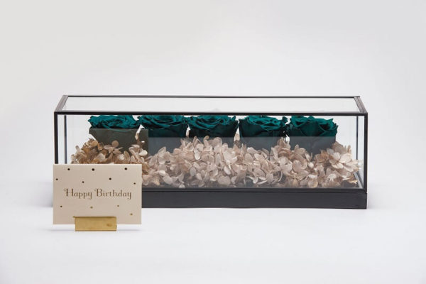 高級感のあるプリザーブドフラワーの誕生日プレゼント