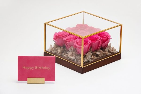 高級感のあるプリザーブドフラワーの誕生日プレゼント