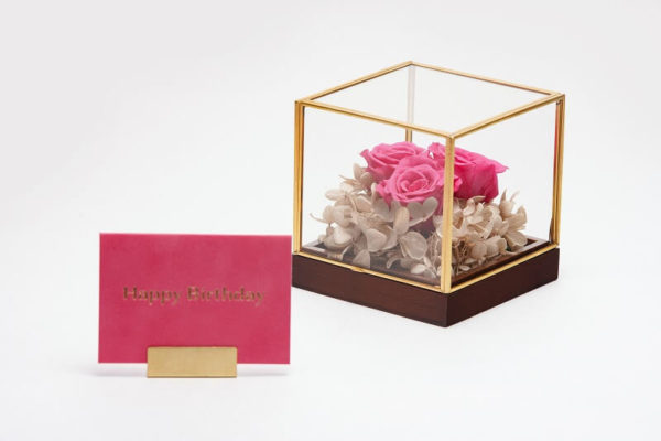 高級感のあるプリザーブドフラワーの誕生日プレゼント